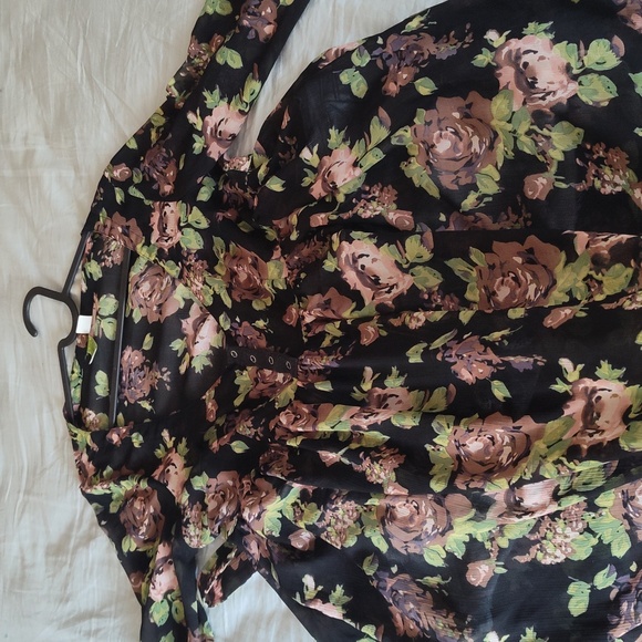 Large Green and Black Floral Johnny Martin Babydoll Dress - Picture 6 of 17